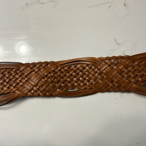 Braided Leather Belt - Tan. Abercrombie and fitch. Womens M/L NWT